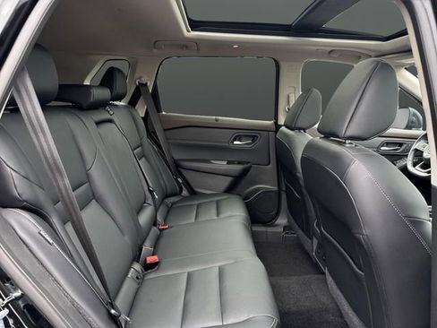 Used 2022 Nissan Rogue SL w/ SL Premium Package image 33