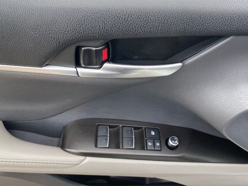 Used 2023 Toyota Camry XSE FWD image 22