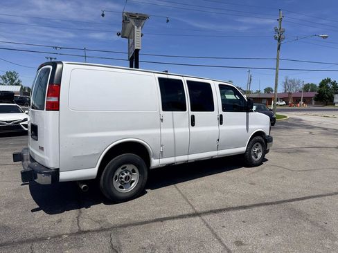 Used 2019 GMC Savana 2500 w/ Driver Convenience Package RWD image 7