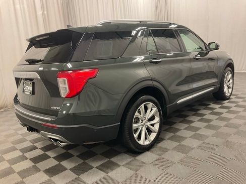 Used 2023 Ford Explorer Platinum w/ Technology Package AWD/4WD image 2
