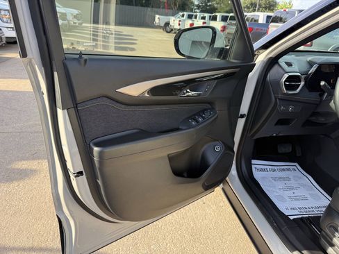 Used 2026 Chevrolet TrailBlazer ACTIV w/ Convenience Package FWD image 8