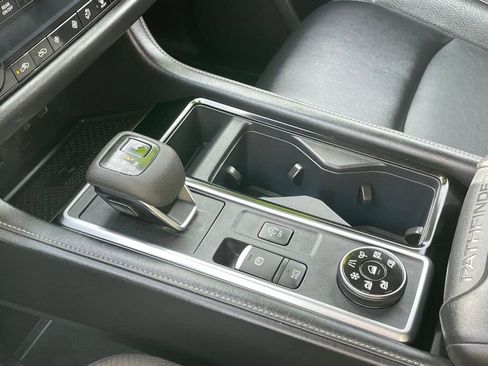 Certified 2022 Nissan Pathfinder SL image 23