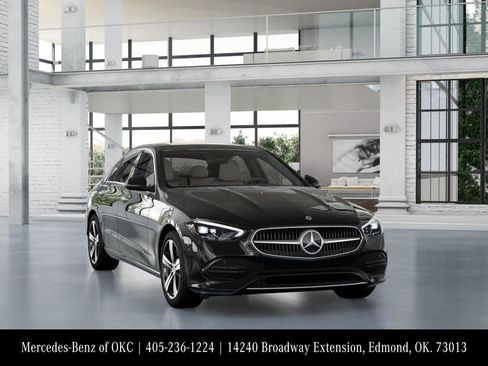 Used 2025 Mercedes-Benz C 300 Sedan image 9