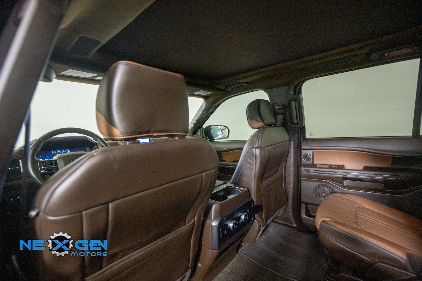 Used 2024 Ford Expedition King Ranch AWD/4WD image 30