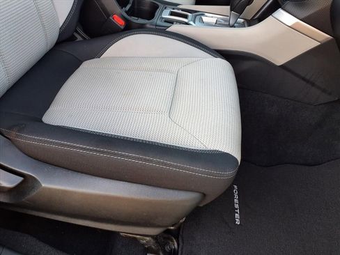 Certified 2023 Subaru Forester image 16