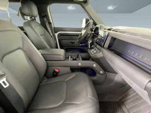 Used 2023 Land Rover Defender 110 V8 image 26