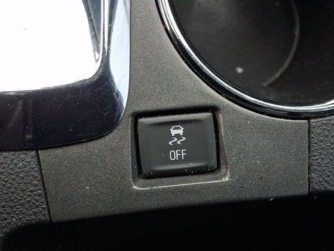 Used 2016 Chevrolet Equinox LS image 24