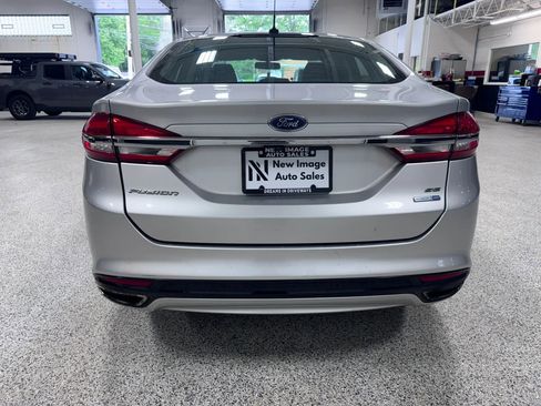Used 2018 Ford Fusion SE AWD/4WD image 4