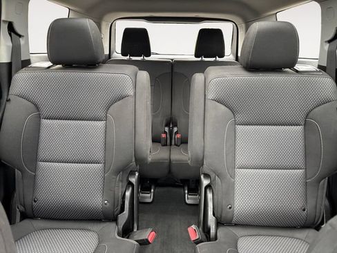 Used 2022 GMC Acadia SLE w/ GMC Pro Grade Package AWD/4WD image 13
