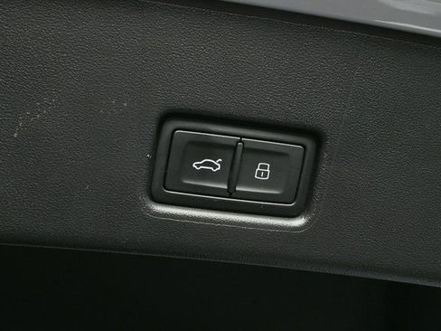 Certified 2023 Audi Q4 e-tron Prestige w/ Black Optic Package image 28