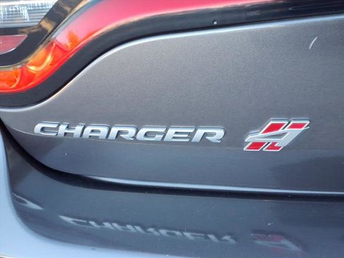 Used 2019 Dodge Charger SXT w/ Cold Weather Package image 30