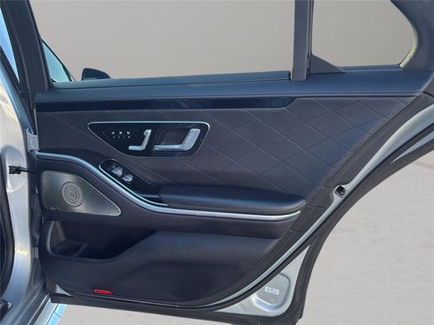 Used 2021 Mercedes-Benz S 500 4MATIC image 49