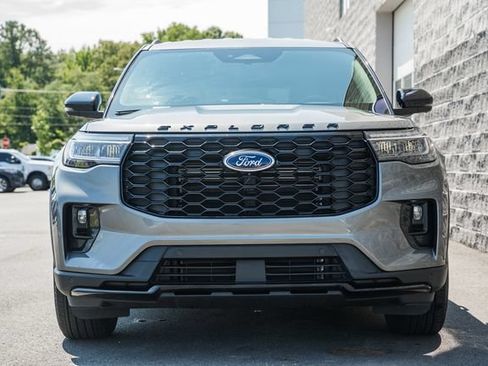 Used 2026 Ford Explorer ST-Line AWD/4WD image 3