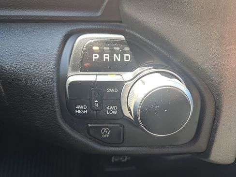 Used 2019 RAM 1500 Tradesman AWD/4WD image 16