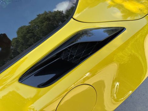 Used 2017 Chevrolet Corvette Z06 RWD image 8