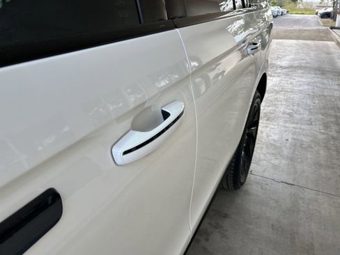 Used 2025 Lincoln Navigator Reserve w/ Jet Appearance Package image 18