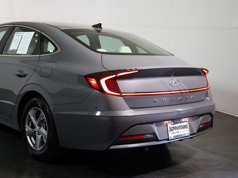Used 2022 Hyundai Sonata SE FWD image 11