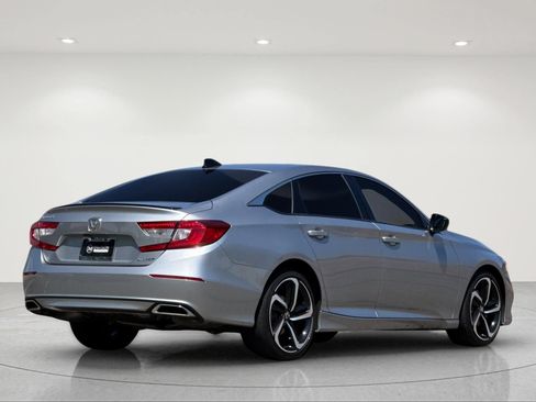 Used 2022 Honda Accord Sport image 6