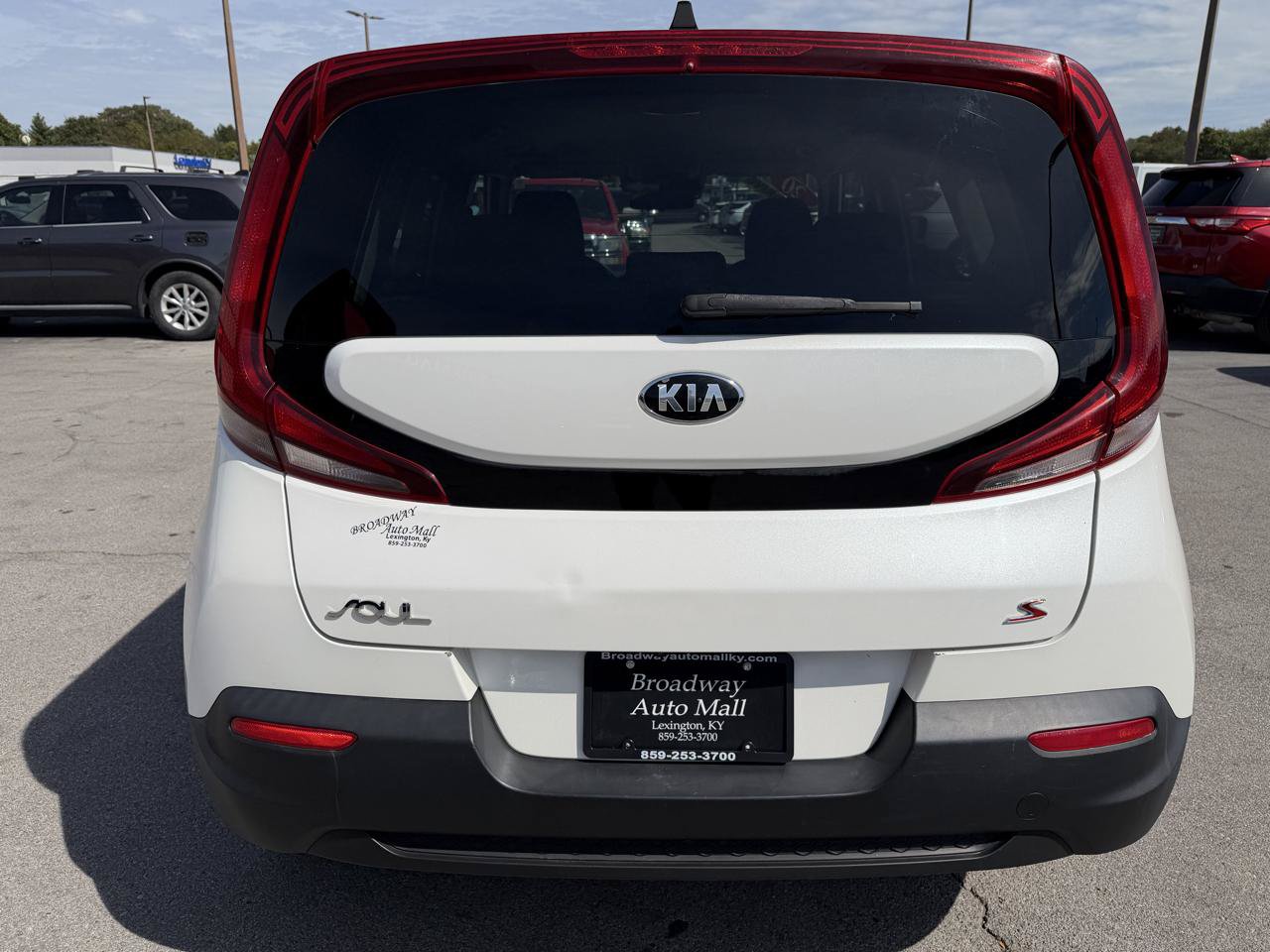 Used 2020 Kia Soul S FWD image 4