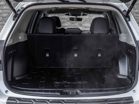 Used 2023 Subaru Forester Limited image 18