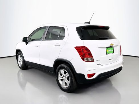 Used 2021 Chevrolet Trax LS w/ Tint and Cruise Package image 7
