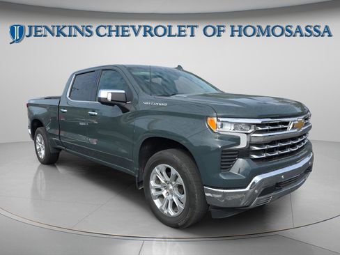 Used 2025 Chevrolet Silverado 1500 LTZ AWD/4WD image 1