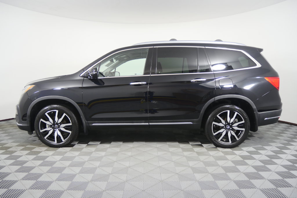 Used 2019 Honda Pilot Touring image 2