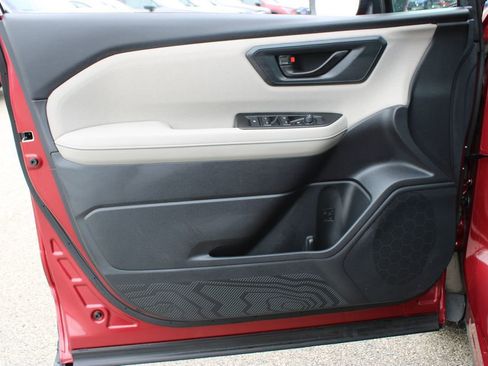 Used 2026 Subaru Forester Base image 26