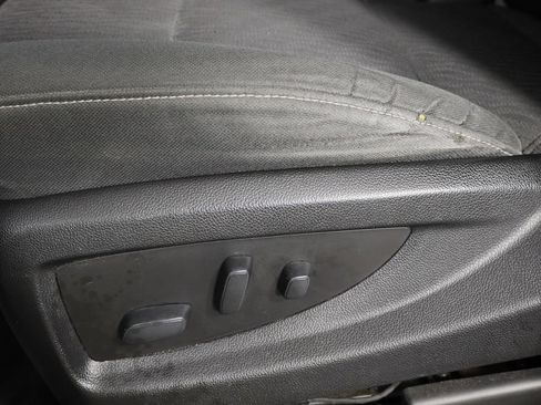 Used 2019 Chevrolet Tahoe 2WD w/ Enhanced Driver Alert Package image 17