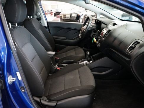 Used 2018 Kia Forte LX image 32