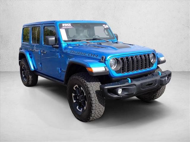 Used 2024 Jeep Wrangler Unlimited Rubicon 4xe AWD/4WD image 6