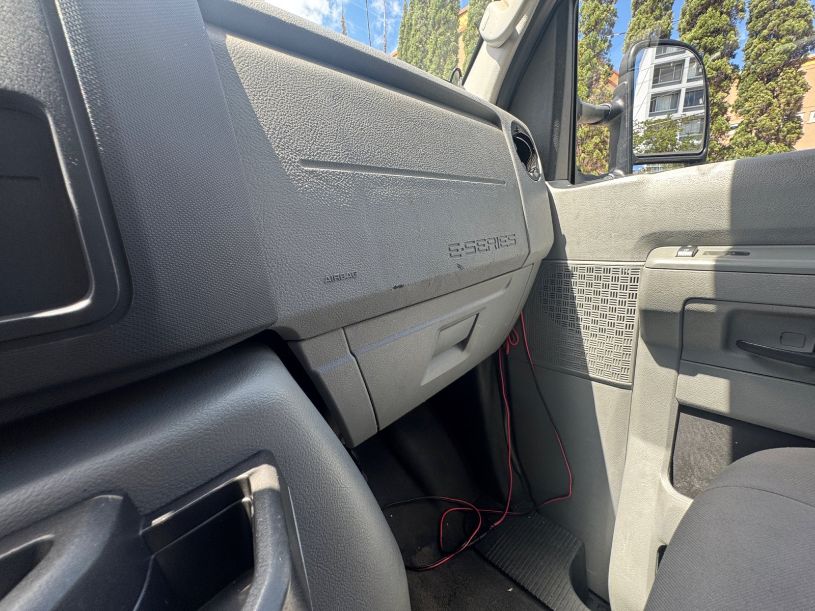 Used 2014 Ford E-350 and Econoline 350 Super Duty w/ Power Windows & Locks Group RWD image 19