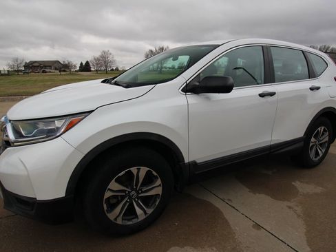 Used 2019 Honda CR-V LX image 16