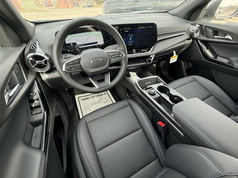 New 2026 Chevrolet Equinox LT image 11