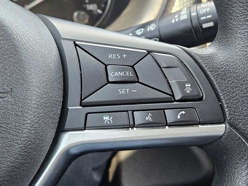 Used 2023 Nissan Kicks SV FWD image 22