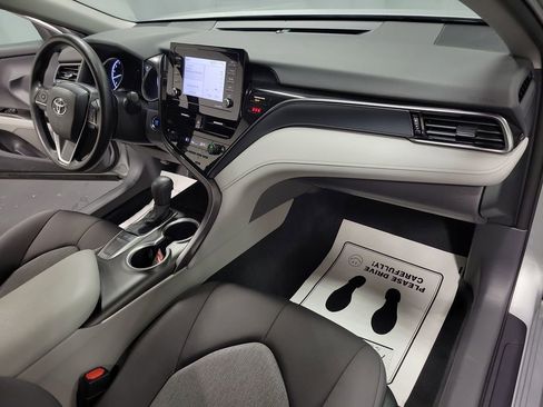 Used 2023 Toyota Camry LE image 24