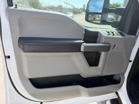 Used 2021 Ford F350 XLT AWD/4WD image 11