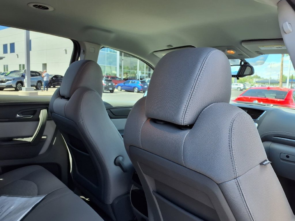 Used 2015 GMC Acadia SLE FWD image 20
