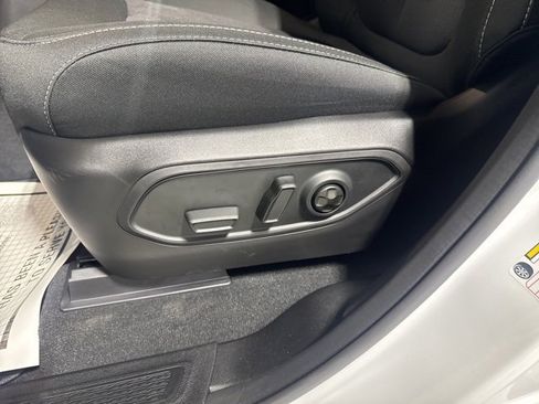 New 2025 Jeep Grand Cherokee Laredo X w/ Luxury Tech Group I image 14