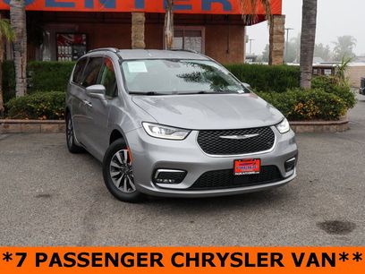 Used 2021 Chrysler Pacifica Touring-L