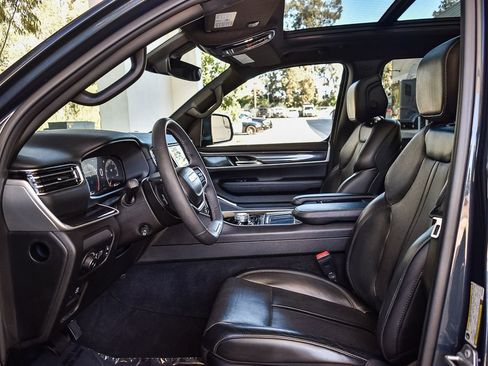 Used 2022 Jeep Wagoneer Series I w/ Convenience Group I image 18