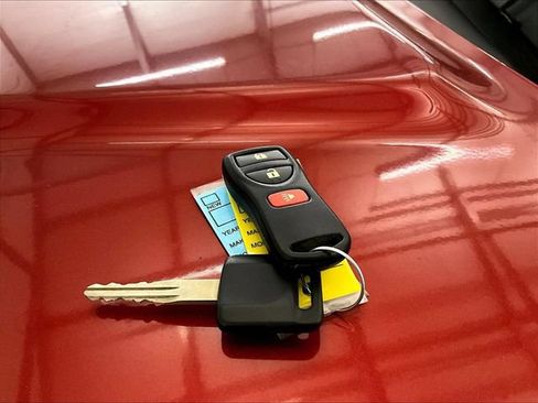 Used 2015 Nissan Frontier SV AWD/4WD image 9