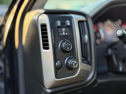 Used 2015 GMC Sierra 2500 Denali w/ Duramax Plus Package AWD/4WD image 10