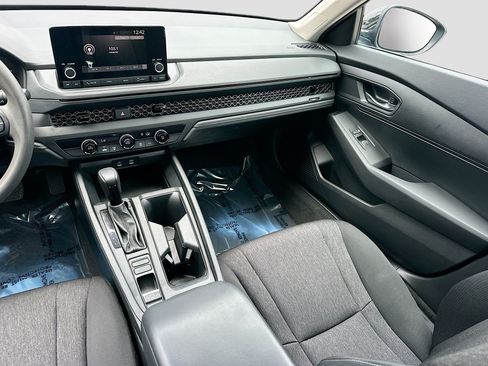 Used 2023 Honda Accord LX image 19