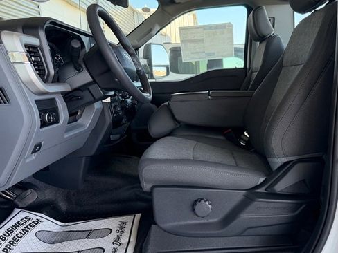 New 2026 Ford F250 XL w/ XL Off-Road Package image 5