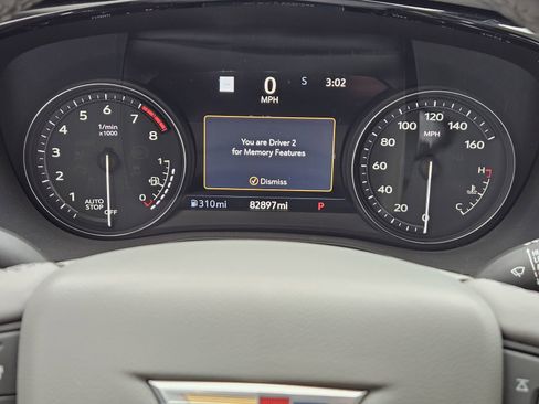 Used 2021 Cadillac XT6 Premium Luxury image 18