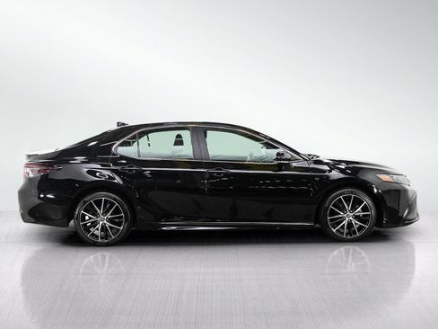 Used 2024 Toyota Camry SE w/ Cold Weather Package AWD/4WD image 6