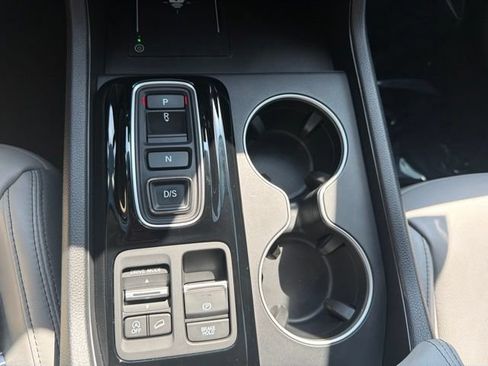 Used 2025 Honda Pilot Touring image 18