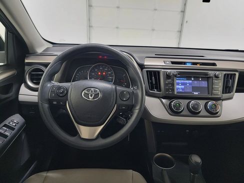 Used 2014 Toyota RAV4 LE FWD image 12