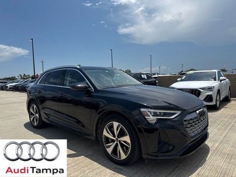 Used 2024 Audi Q8 e-tron Premium Plus w/ Premium Plus Package AWD/4WD image 1